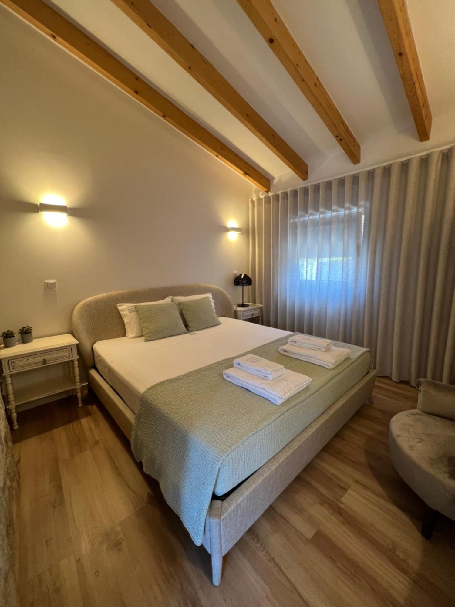Douro Pateo House Apartment บีลาโนวาเดกายา ภายนอก รูปภาพ
